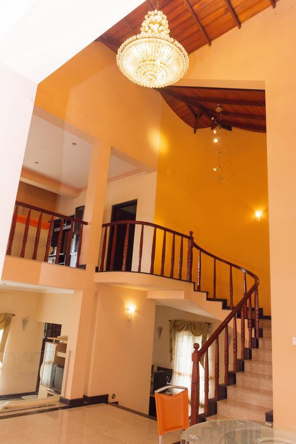 Breeze Villa แคนดี้ ภายนอก รูปภาพ
