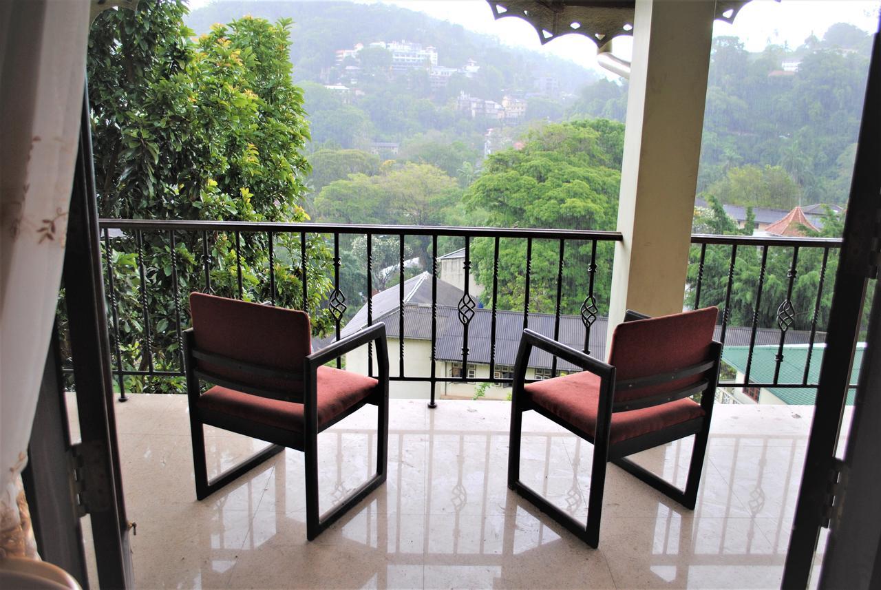Breeze Villa แคนดี้ ภายนอก รูปภาพ