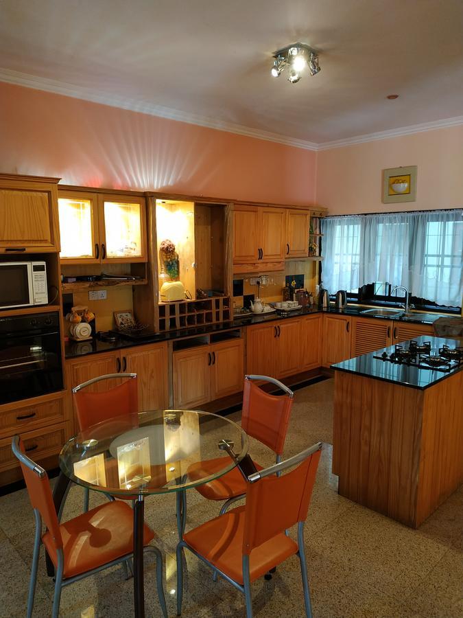 Breeze Villa แคนดี้ ภายนอก รูปภาพ