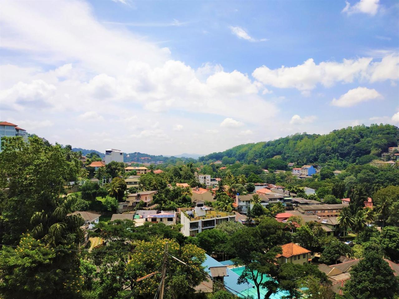 Breeze Villa แคนดี้ ภายนอก รูปภาพ